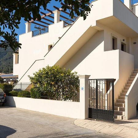 Lemon Tree Corfu Apartments By Konnect Ypsos Eksteriør bilde